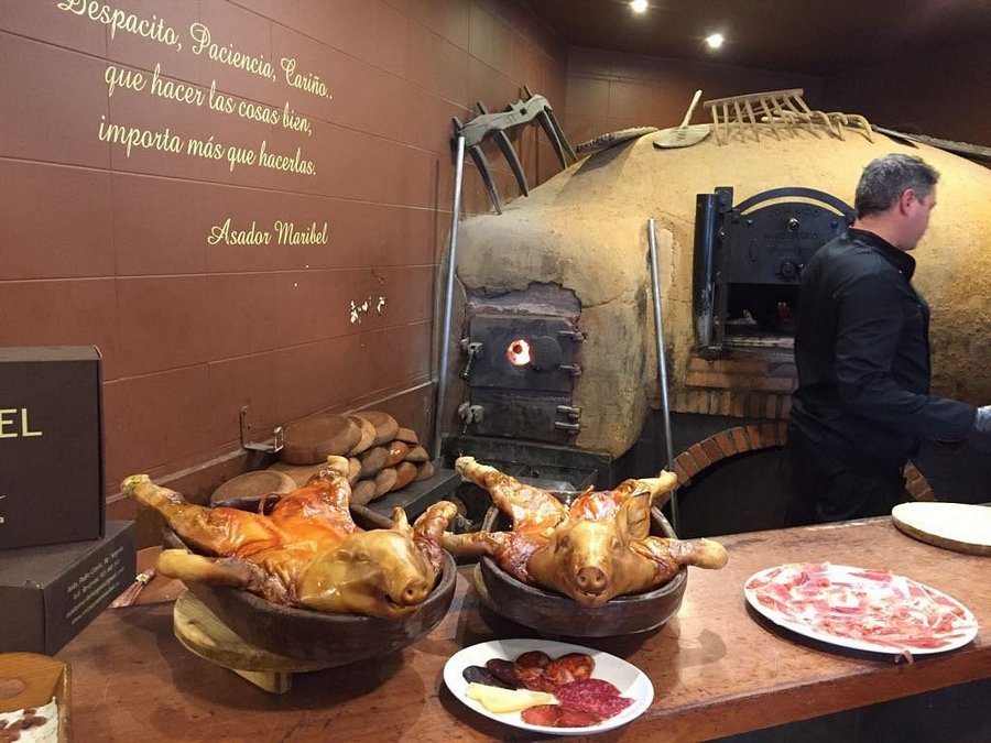 Cochinillo asado sült malac