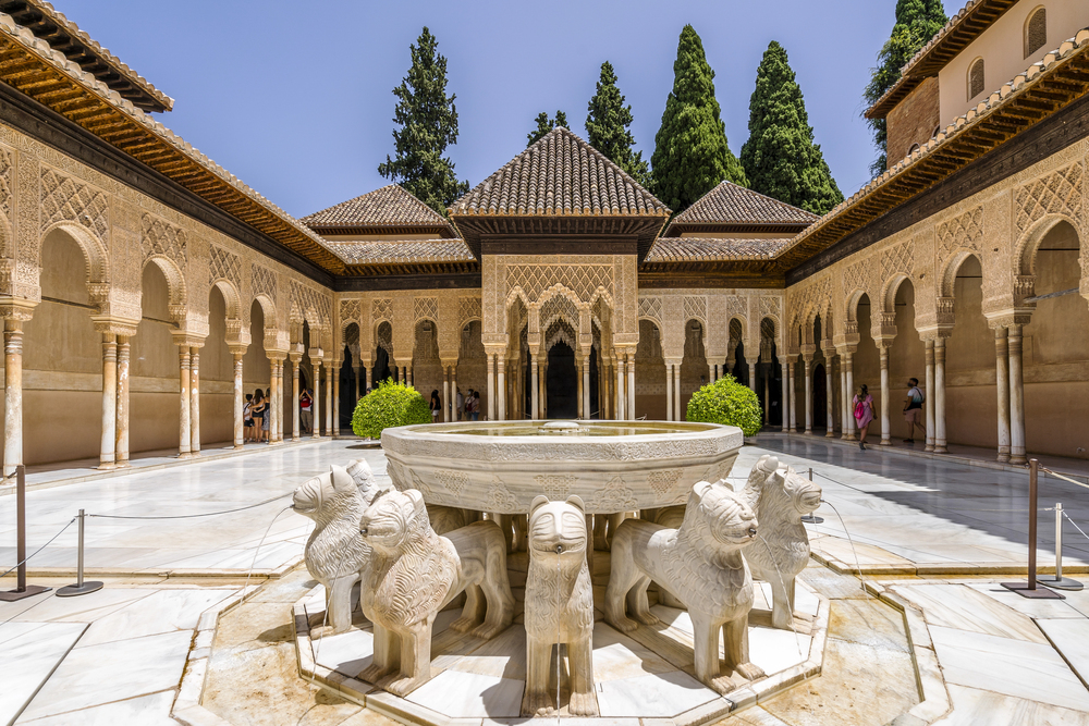 alhambra granada nasrid palota oroszlan