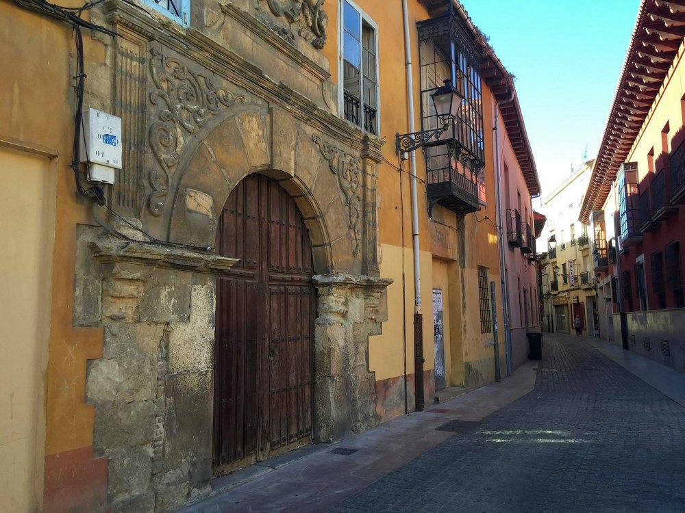 león