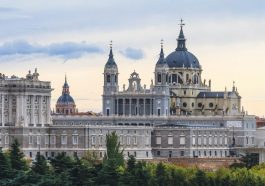 Madrid látnivalók - La catedral de la Almudena