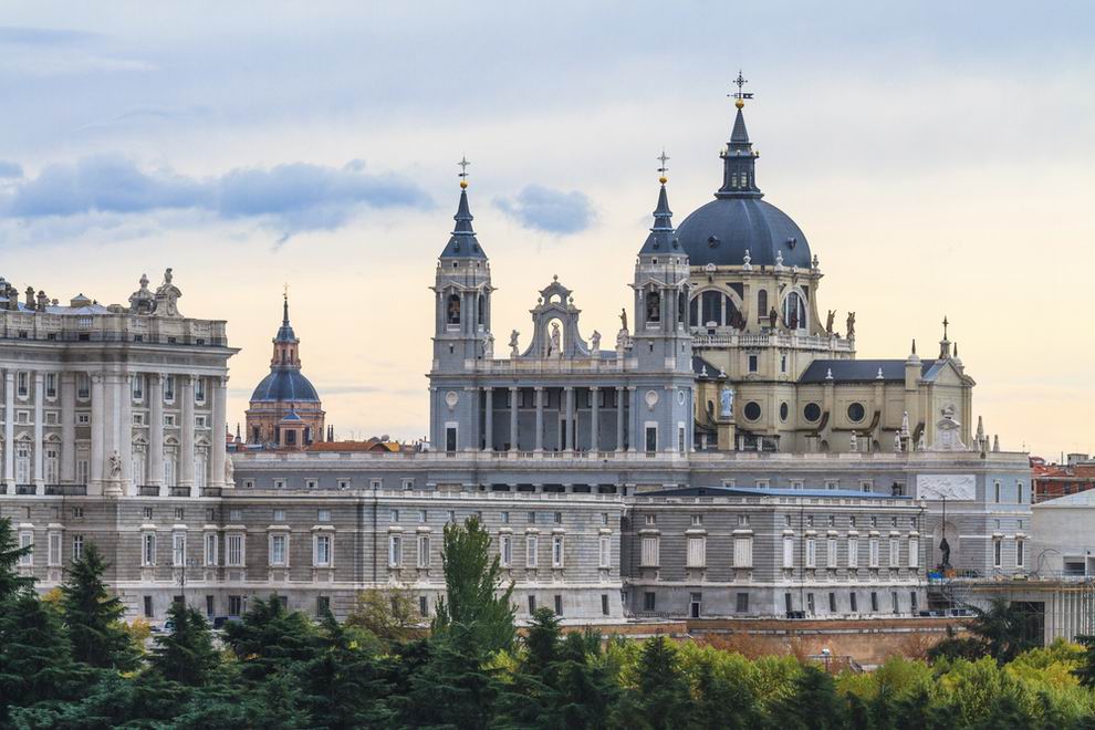 Madrid látnivalók - La catedral de la Almudena