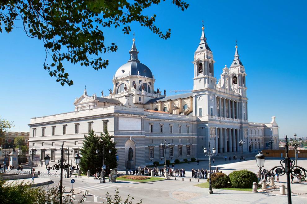 Madrid La catedral de la Almudena