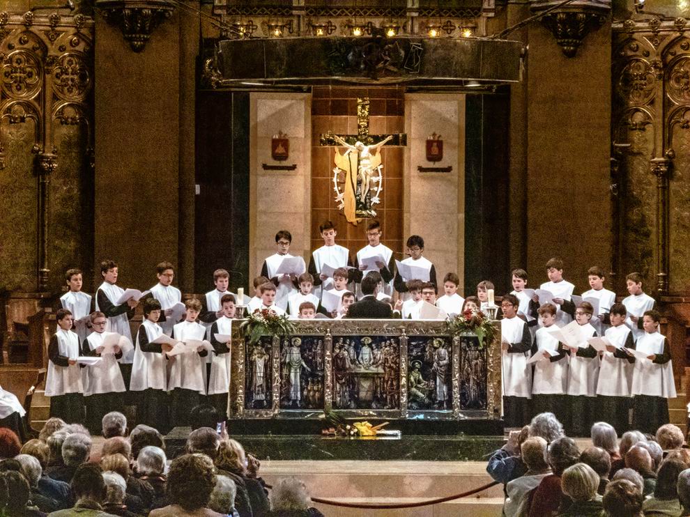 Montserrat Escolania fiúkórus